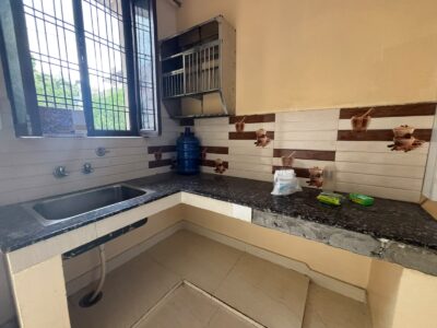 1 RK Rental – Suitable for 2 People Only