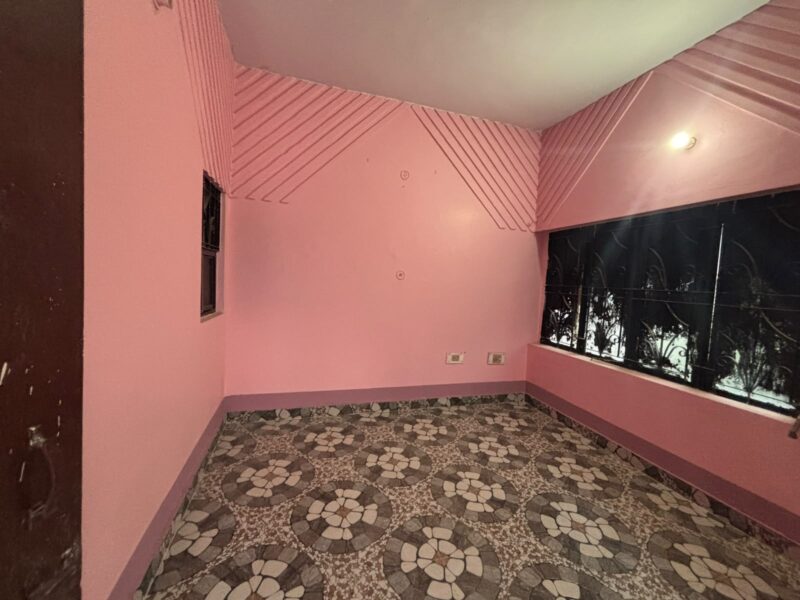 Comfortable 3 Room Set in Indira Nagar