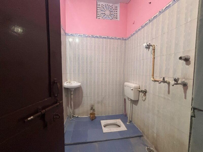 Comfortable 3 Room Set in Indira Nagar