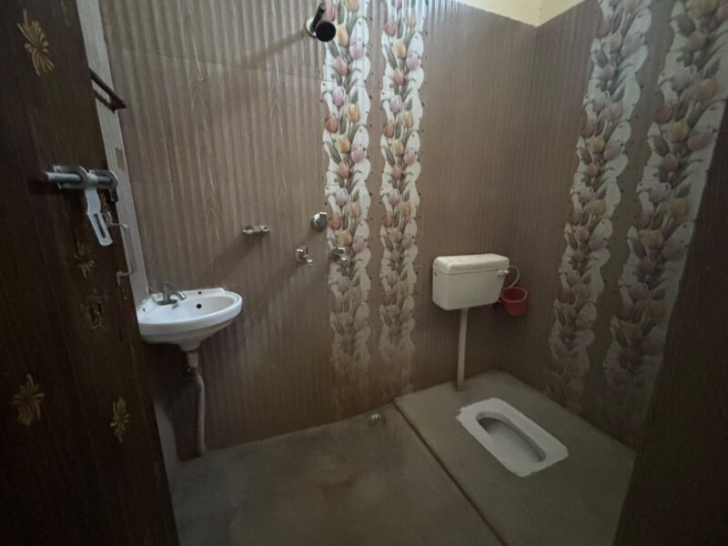 Well-Maintained 2-Room Set – Book Now