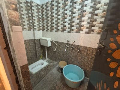 Two rooms set for rent Sec 19