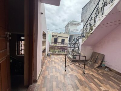 Two rooms set for rent Sec 19