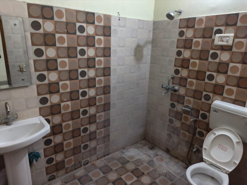 Spacious 2 BHK for Rent in Aliganj