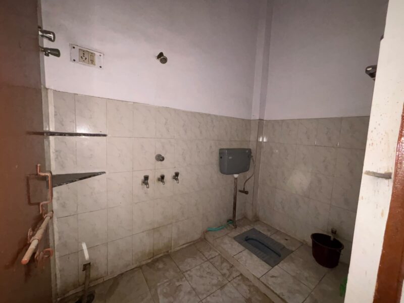 Comfortable 2 Room Set Available