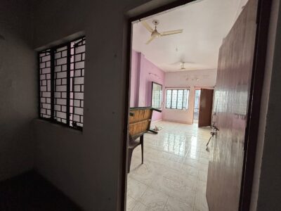 Comfortable 2 Room Set Available