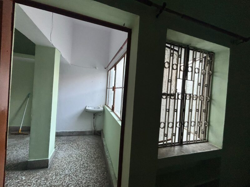 1bhk proper portion available