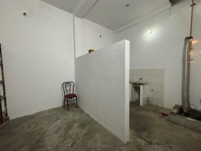 One room with kitchen