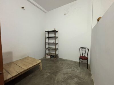 One room with kitchen