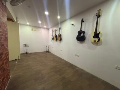 Fully Furnished Office Space - for rent