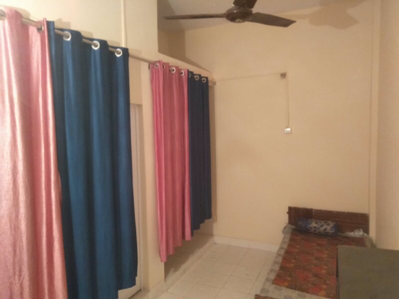 Cozy 1 RK Retreat – Perfect for Comfortable Living