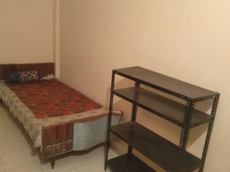 Cozy 1 RK Retreat – Perfect for Comfortable Living