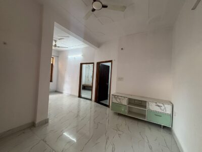2BHK Floor – for rent