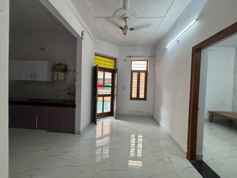 2BHK Floor – for rent
