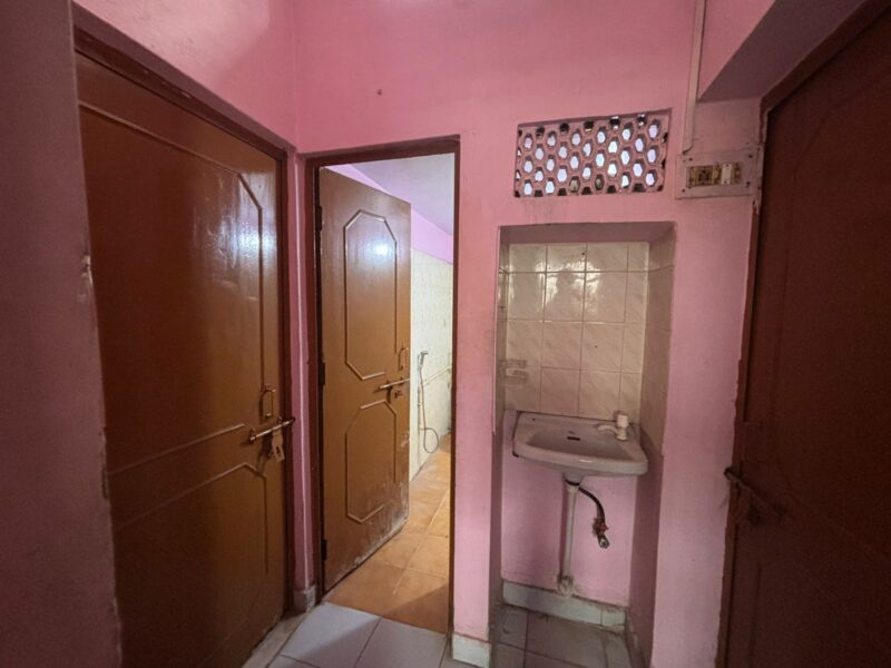 Independent 1 RK | Private & Comfortable