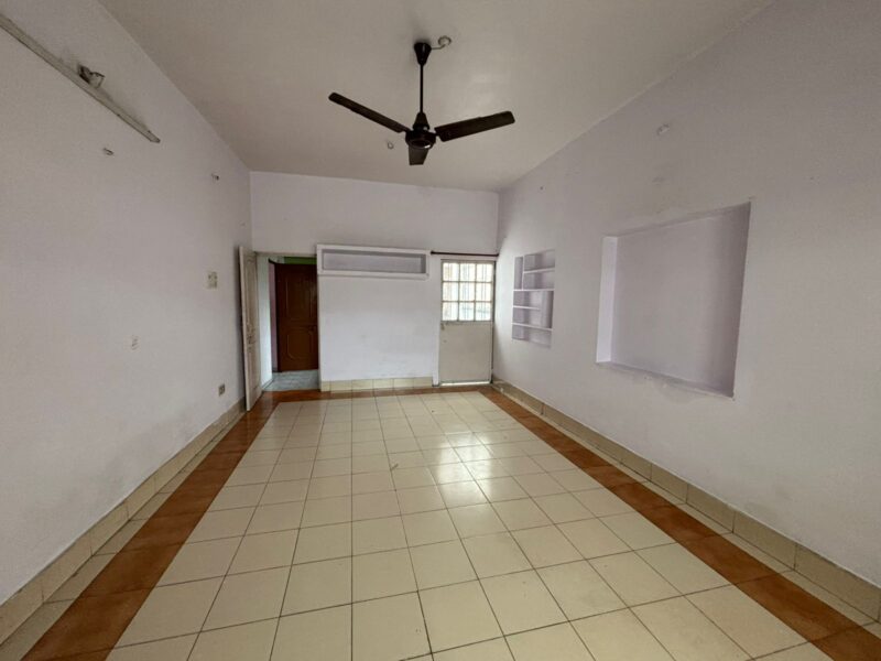 Independent 1 RK | Private & Comfortable
