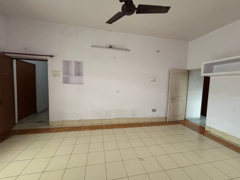 Independent 1 RK | Private & Comfortable