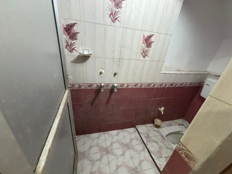 2 room set in prime location