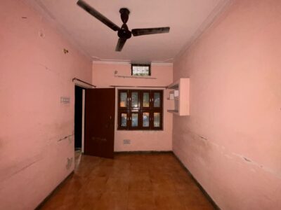 2 room set in prime location