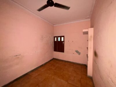 2 room set in prime location