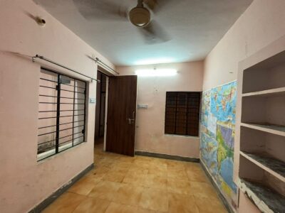 2 room set in prime location