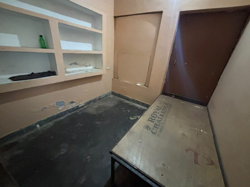 1 Room with washroom available for rent