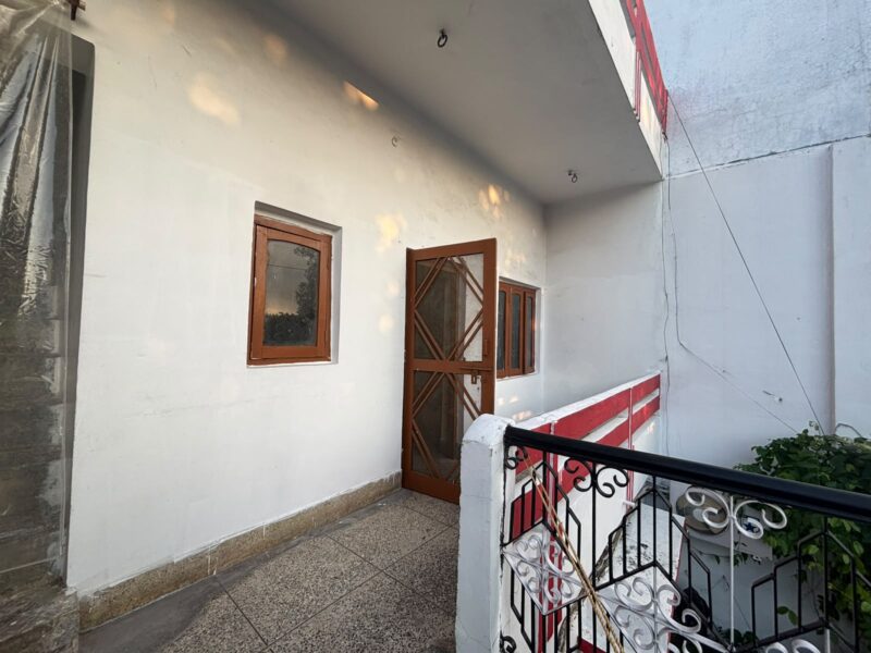 2 Room Set available – Ready to Move In