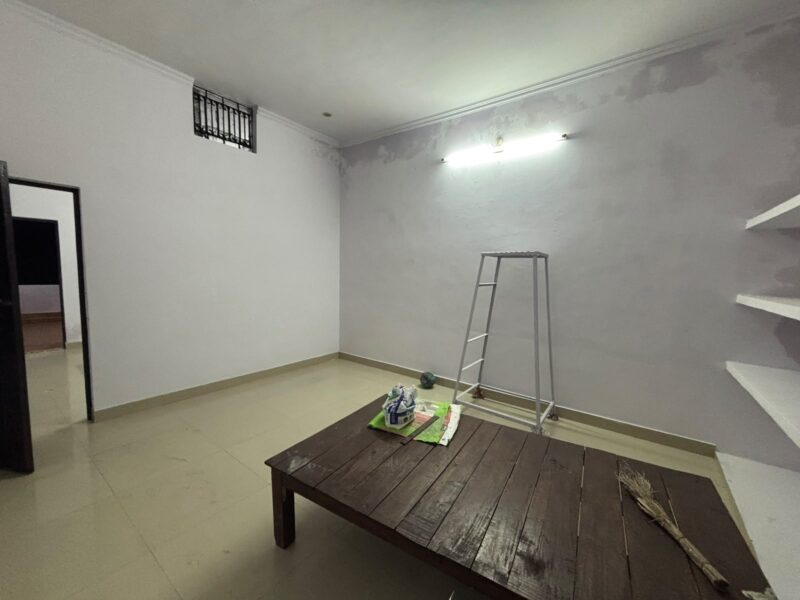 1BHK Home in a Well-Connected Area