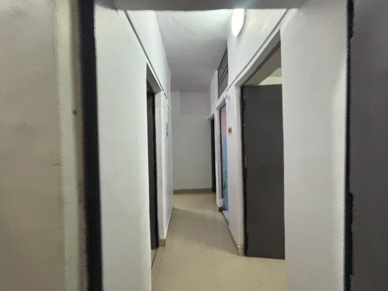 1BHK Flat for Rent | Spacious and Well-Maintained Home