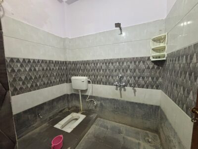 Spacious 2 BHK Flat Available for Rent