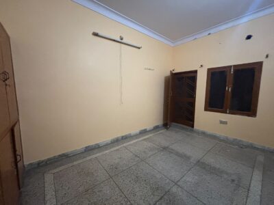 Well Maintained 2 BHK Flat for Rent