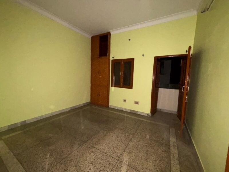 Well Maintained 2 BHK Flat for Rent