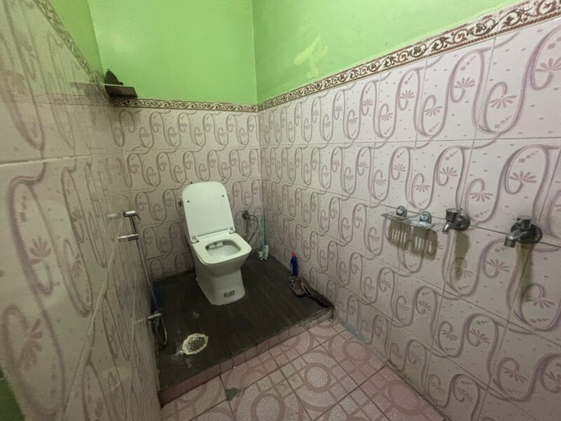 Well-Ventilated 2 BHK Flat