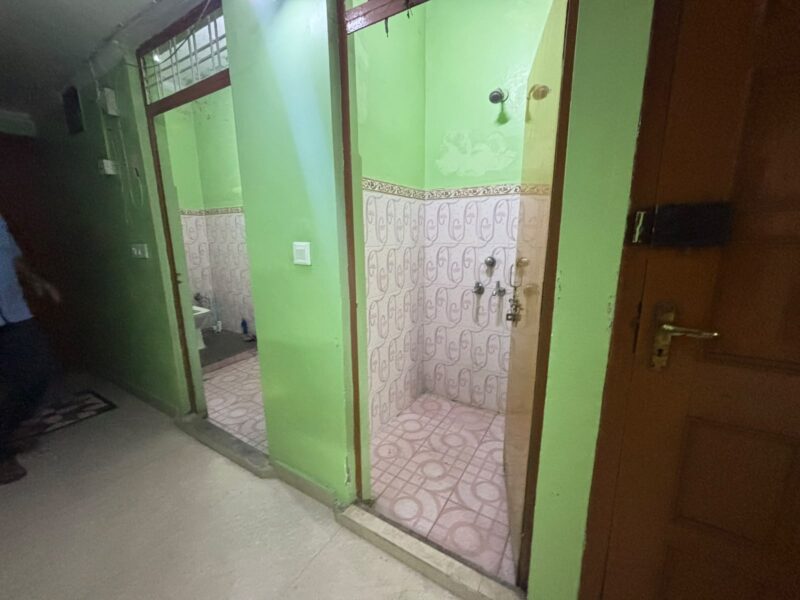 Well-Ventilated 2 BHK Flat