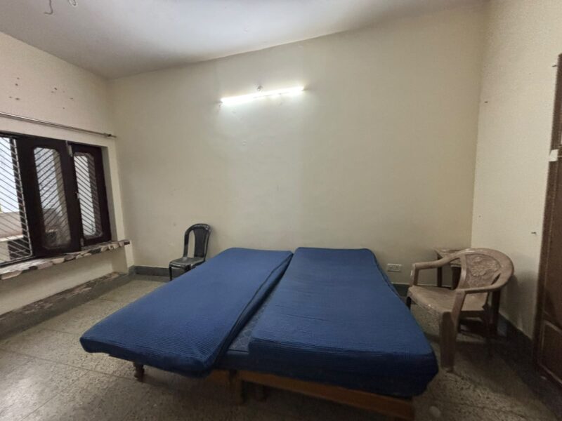 Comfortable 2 Room Set for Living
